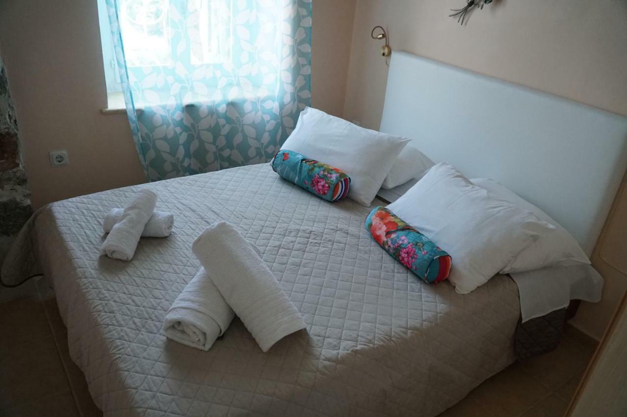 Apartment Gialos Symi Exterior photo